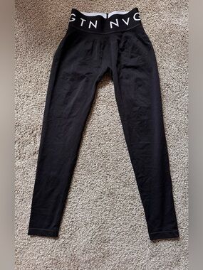 NVGTN Black High-Waist Leggings with Branded Waistband